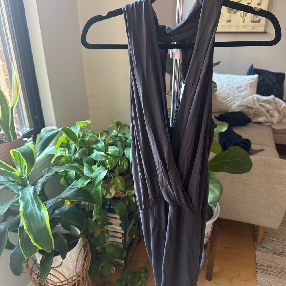 Elegant Black Sleeveless Dress